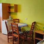Goscinne Ma-ja Sianozety