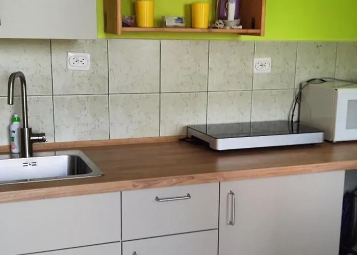 Goscinne Ma-ja Quarto em Acomodações Particulares *